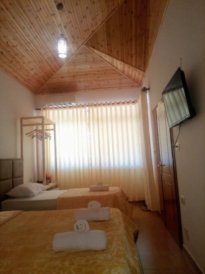 Nako Guest House Bar&Restaurants Permet Exterior photo